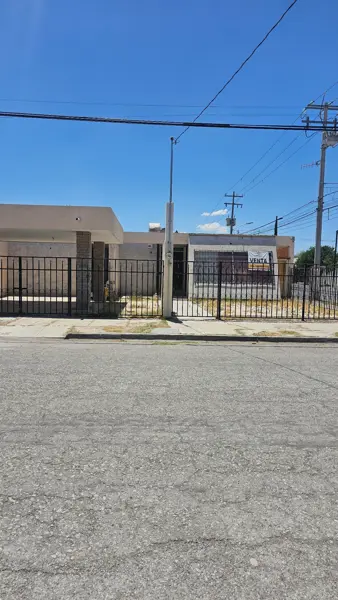 Excelente casa en esquina para inversionistas
