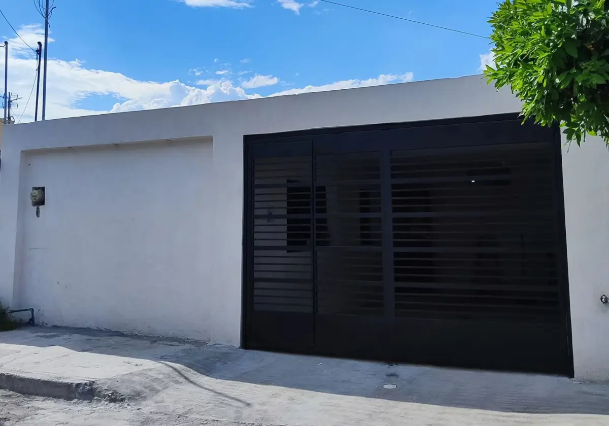 Casa en Venta en Carmen Romano de Lopez Portillo (fomerrey 27), San Nicolás de los Garza, Nuevo León