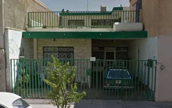 Casa en Remate en Chihuahua - Amplio Espacio con Potencial Residencial