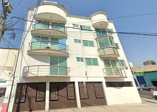CASA EN VENTA COMO REMATE HIPOTECARIO EN LA VENUSTIANO CARRANZA ,CDMX.