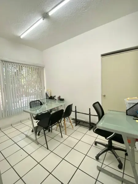 Oficina en renta en Arcos Vallarta, Guadalajara — foto 3 de 8