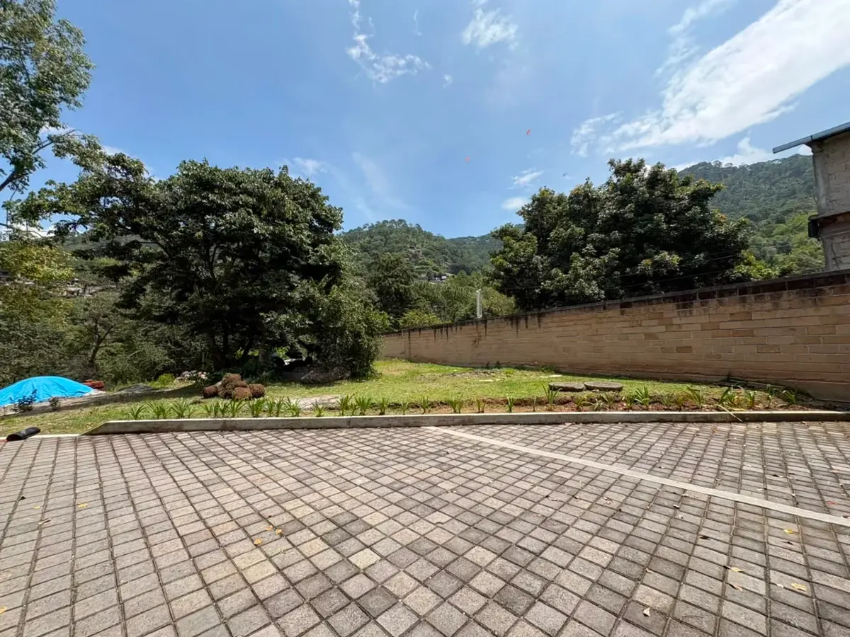 Terreno en venta en Manguito, Valle de Bravo — foto 1 de 17