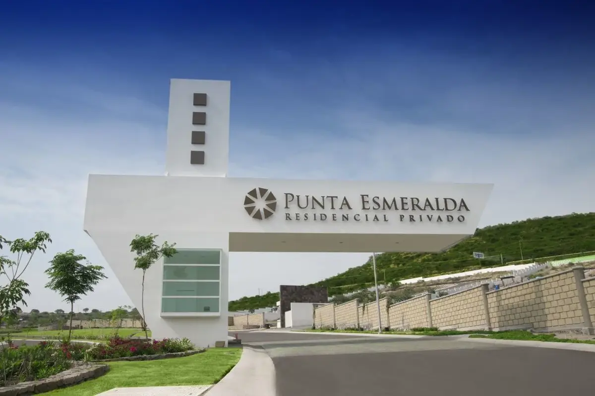 Terreno en venta en Punta Esmeralda, Corregidora — foto 1 de 17