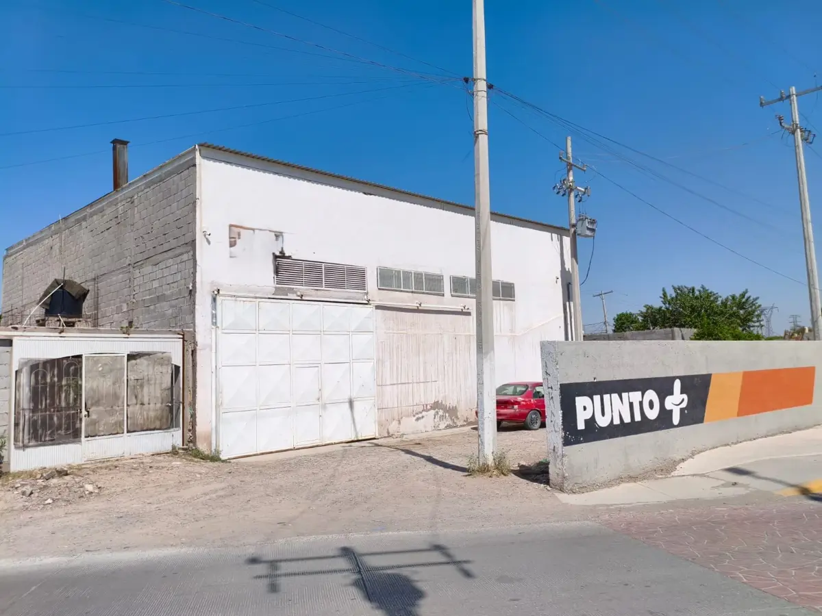 Vista 5 de Bodega en RENTA, muy bien ubicada y con excelente acceso al periférico en Gómez