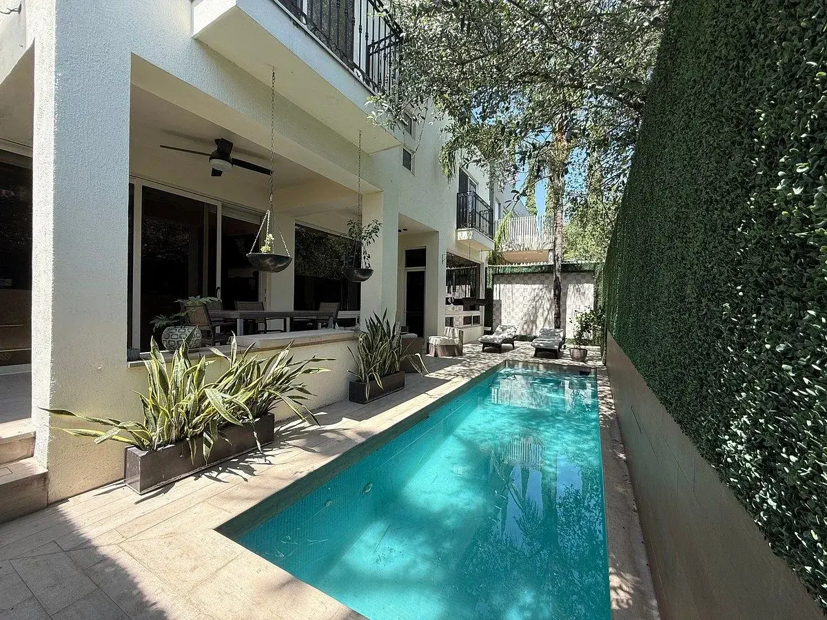 Casa en renta en Mirasierra, San Pedro Garza García — foto 1 de 17