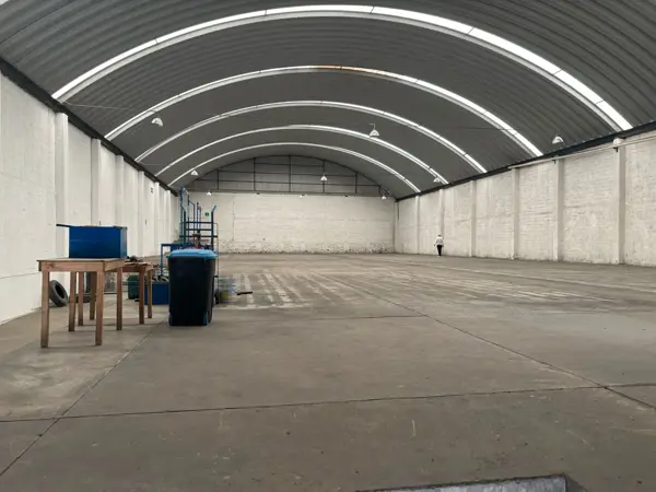 BODEGA EN RENTA FRENTE A VOLKSWAGEN EN BOSQUES DE SANCTORUM