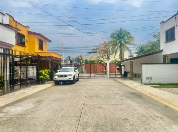 Casa en venta en Real del Angel, Centro — foto 2 de 11