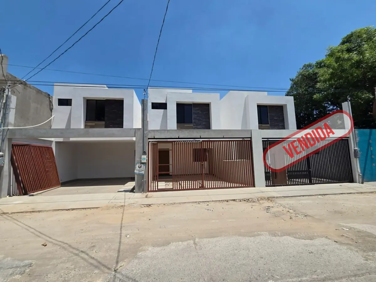 Casa en venta en Del Bosque, Tampico — foto 1 de 9