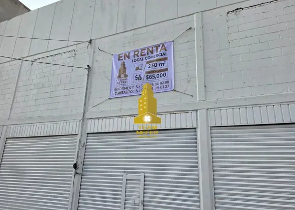 AMPLIO LOCAL DE 230 M2 EN RENTA, UBICADO EN ZONA COMERCIAL, CENTRO URBANO, CUAUTITLÁN IZCALLI.