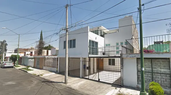 Casa en venta en Magisterial Coapa, Tlalpan — foto 3 de 23