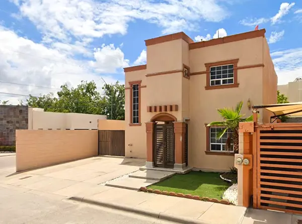 Casa en venta en Pedro Meoqui Centro, Meoqui — foto 2 de 9