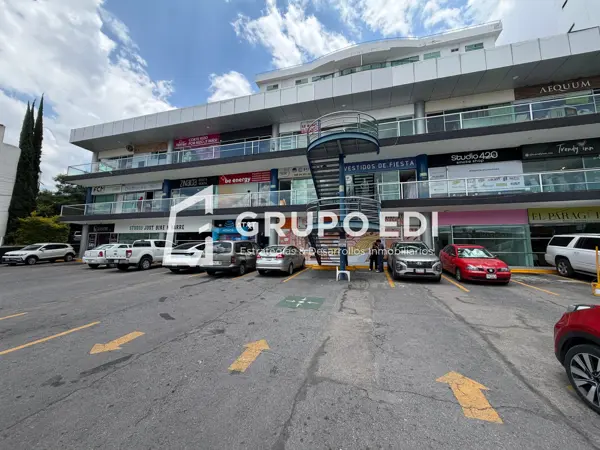 LOCAL EN VENTA PLAZA LA BELLA ZAVALETA