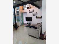 ¡¡INCREIBLE LOFT DE DOBLE ALTURA AMUEBLADO Y EQUIPADO!! CON UBICACIÓN EN AVENIDA PRINCIPAL.