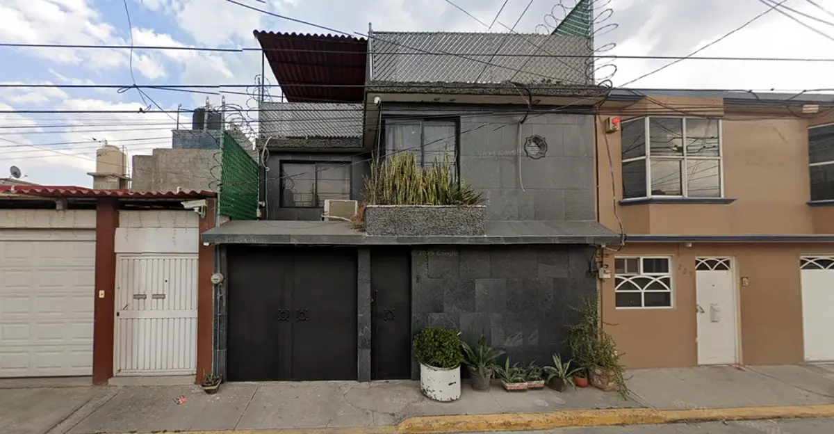 Casa en venta en Villa de las Flores 1a Sección (Unidad Coacalco), Coacalco de Berriozábal — foto 1 de 10