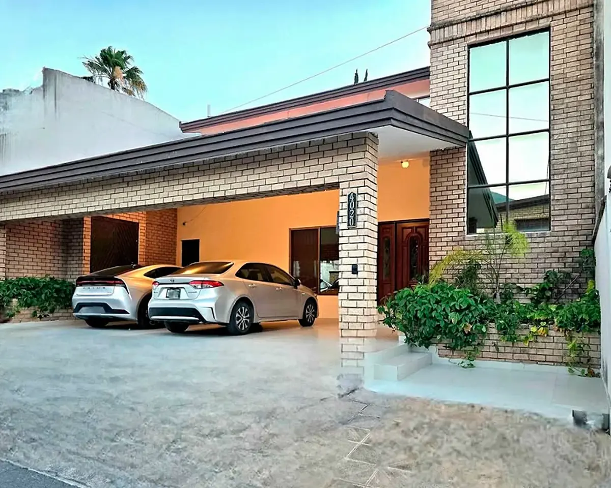Casa en venta en Las Torres, Monterrey — foto 1 de 14