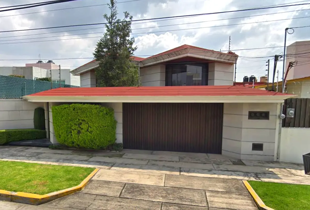 Casa en venta en Ciudad Satelite, Naucalpan de Juárez — foto 1 de 8