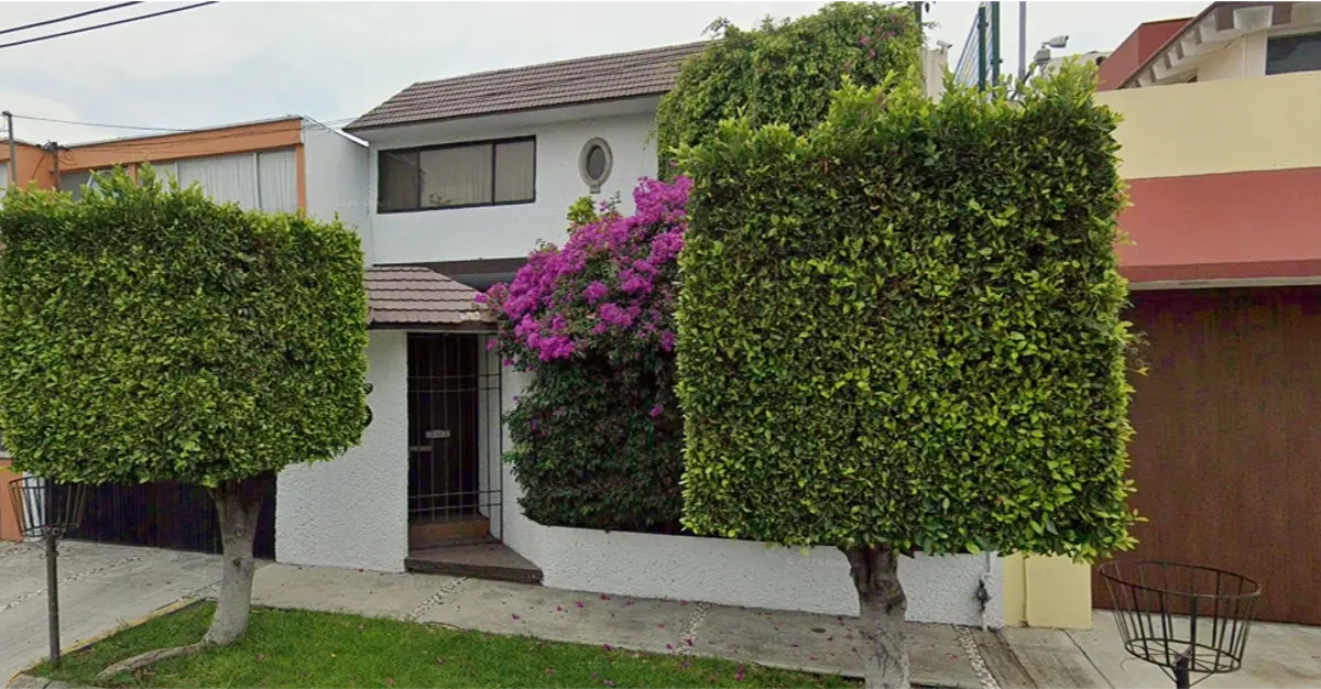 Casa en venta en Ciudad Satelite, Naucalpan de Juárez — foto 1 de 10