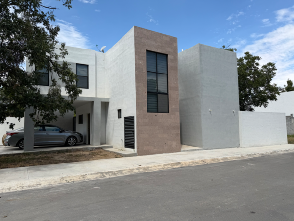 Casa en renta en La Aurora, Saltillo — foto 2 de 18
