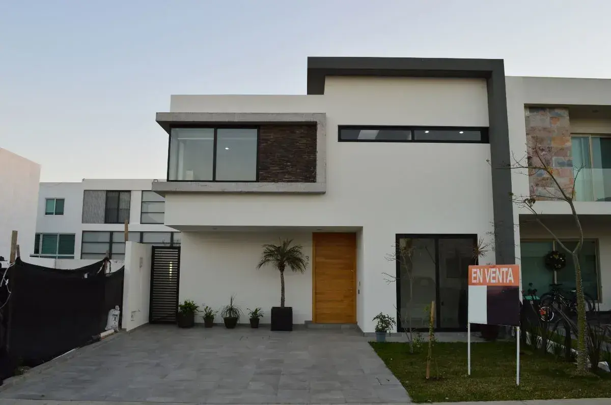 Casa en venta en Solares, Zapopan — foto 1 de 18