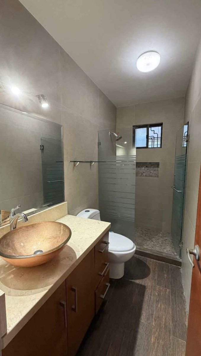 Departamento en Renta en Jardines del Paseo, Monterrey, Nuevo León