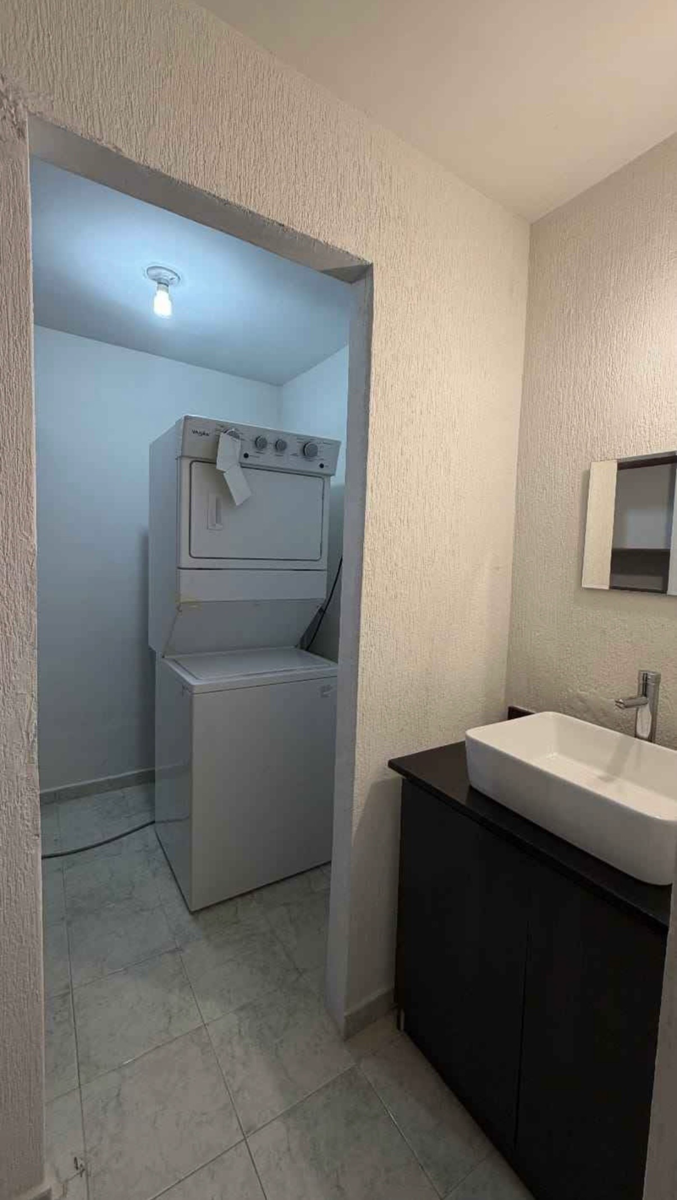 Departamento en Renta en Jardines del Paseo, Monterrey, Nuevo León