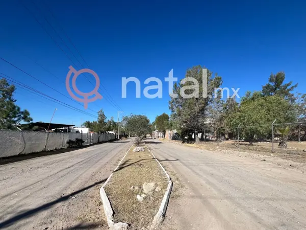 Terreno en venta en Colinas del Sur, Silao de la Victoria — foto 3 de 21