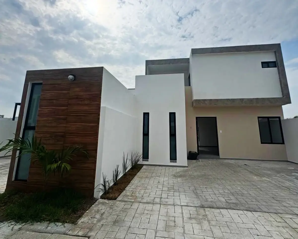 Casa en venta en Las Lomas Residencial, Alvarado — foto 1 de 9