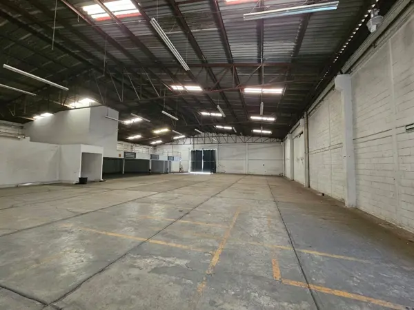 Nave en renta en Santa María Tulpetlac, Ecatepec de Morelos — foto 3 de 10