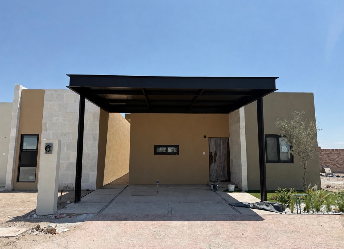 Casa en venta en Altozano la Nueva Laguna, Gómez Palacio — foto 1 de 12