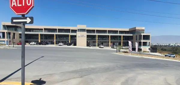 LOCALES EN RENTA EN  PLAZA NOMA
