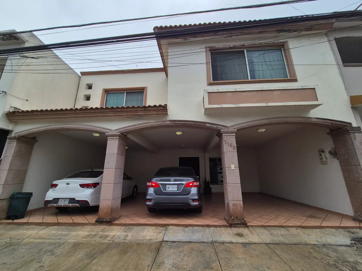 Casa en venta en Lagos del Bosque, Monterrey — foto 1 de 22