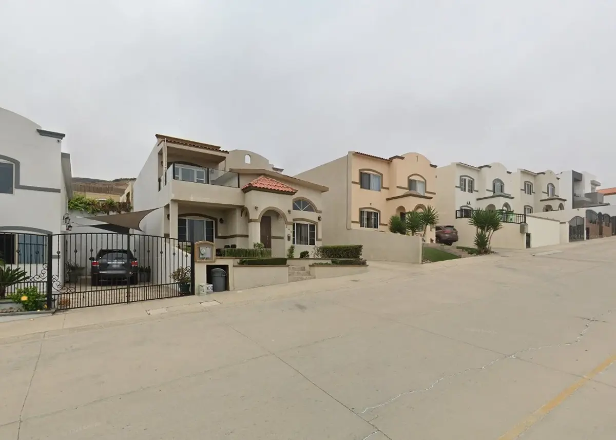 Casa en venta en Colinas del Sauzal, Ensenada — foto 1 de 32