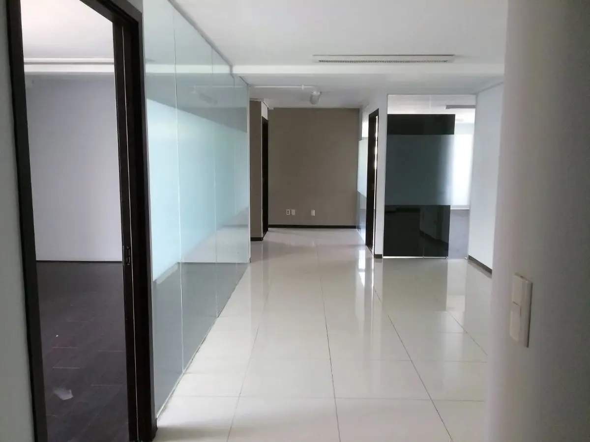Oficina en renta en Lomas de Tecamachalco, Naucalpan de Juárez — foto 1 de 12