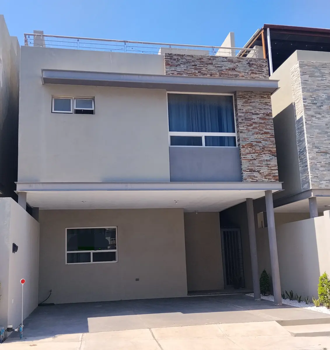 Casa en renta en Cerradas Lumina Cumbres, García — foto 1 de 20