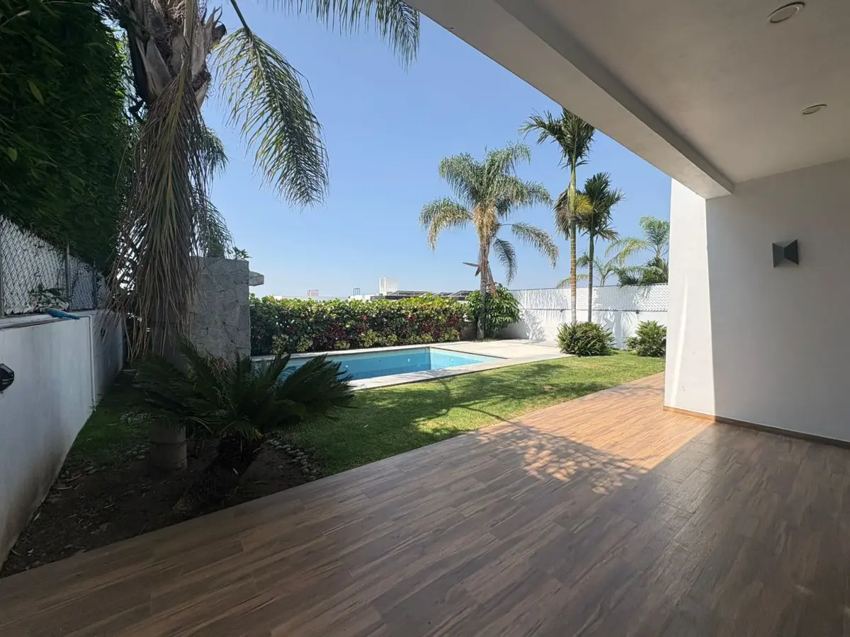 Casa en venta en Lomas de Cocoyoc, Atlatlahucan — foto 1 de 17