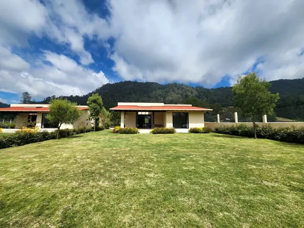 Casa en renta en Los Saúcos, Valle de Bravo — foto 2 de 22