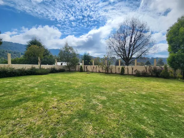 Casa en renta en Los Saúcos, Valle de Bravo — foto 3 de 22