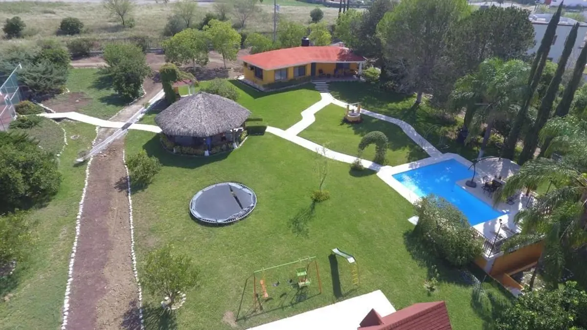 Quinta en venta en Cerradas de Buena Vista, Allende — foto 1 de 26