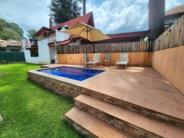Casa en venta en Avandaro, Valle de Bravo — foto 2 de 26