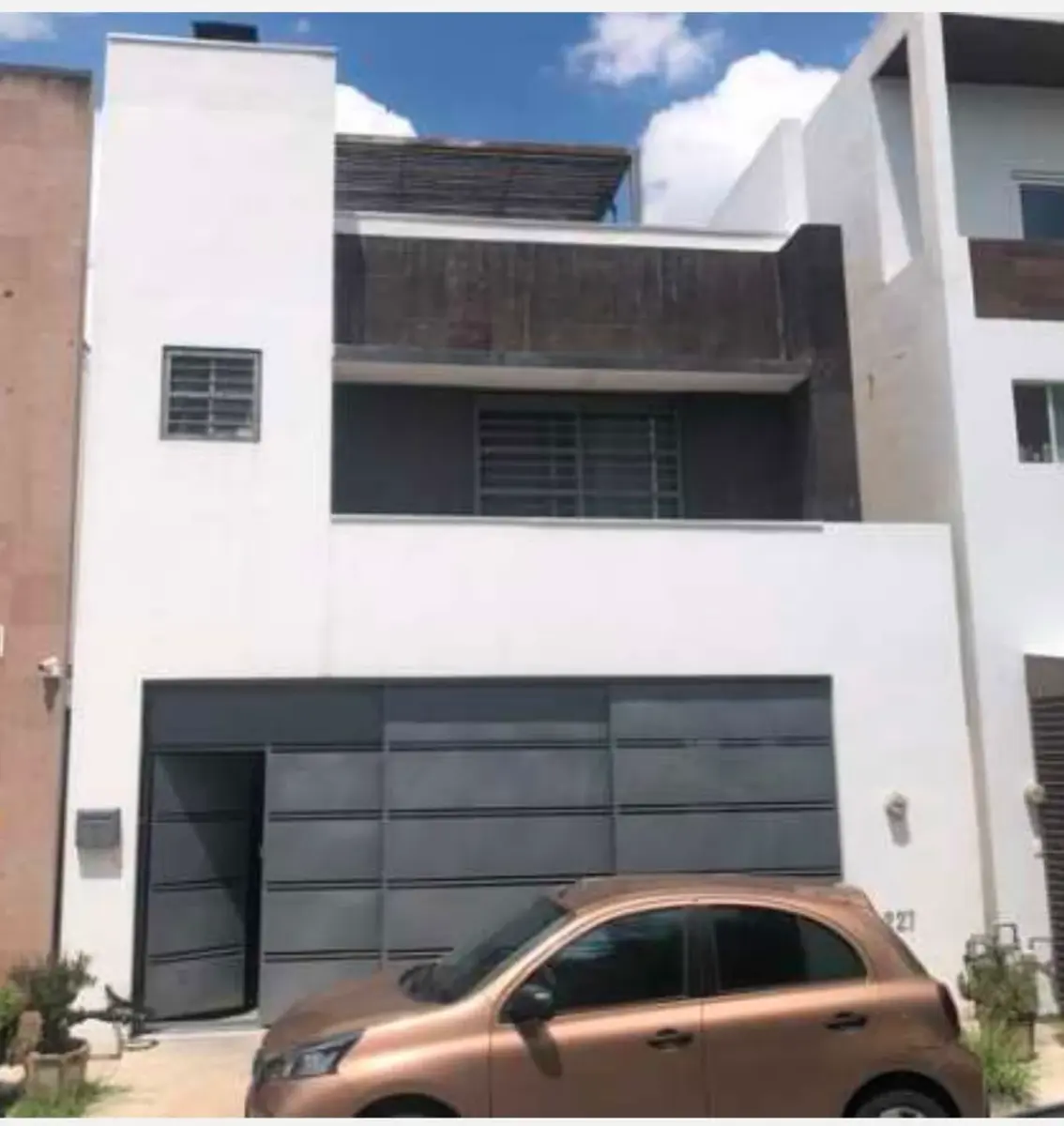 Casa en Venta en Calzadas Anáhuac, General Escobedo, Nuevo León