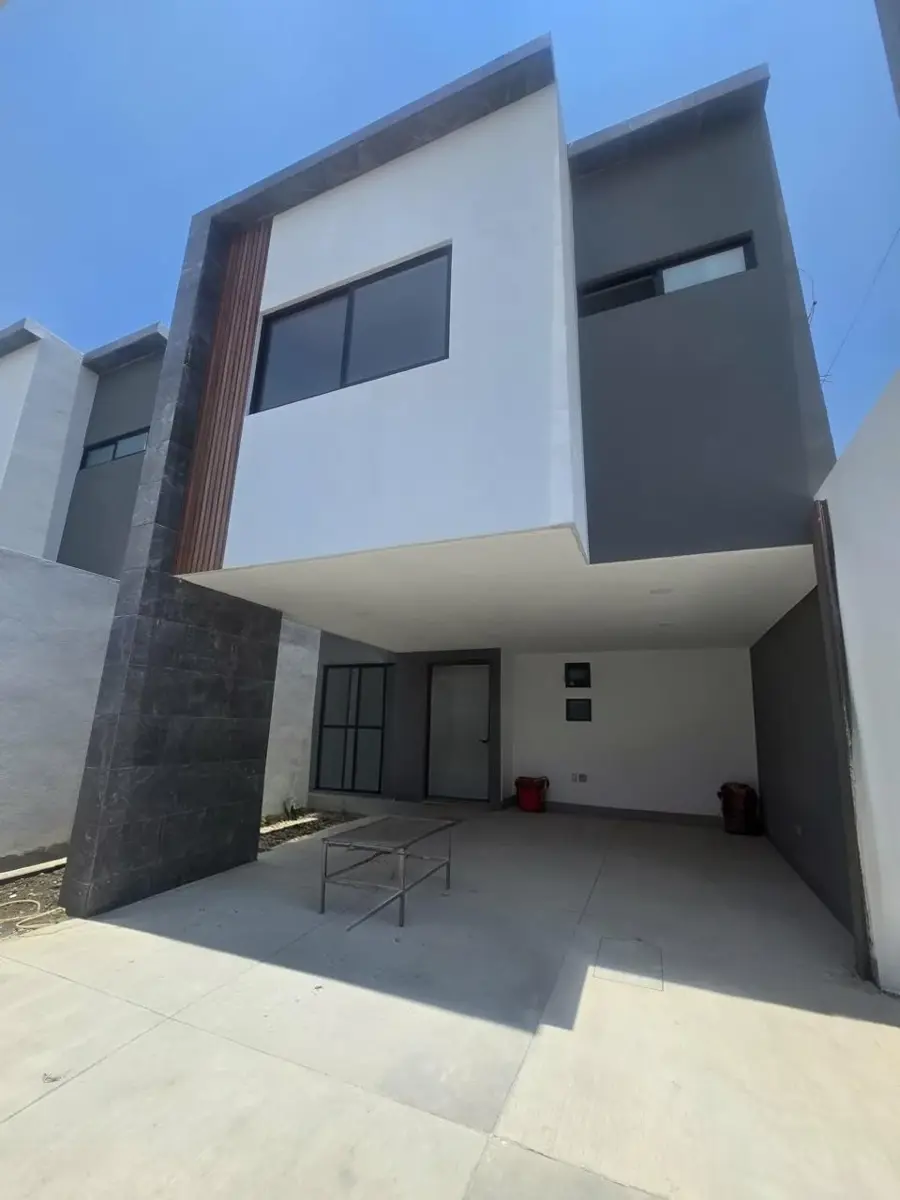 Casa en venta en Santa María, San Mateo Atenco — foto 1 de 16