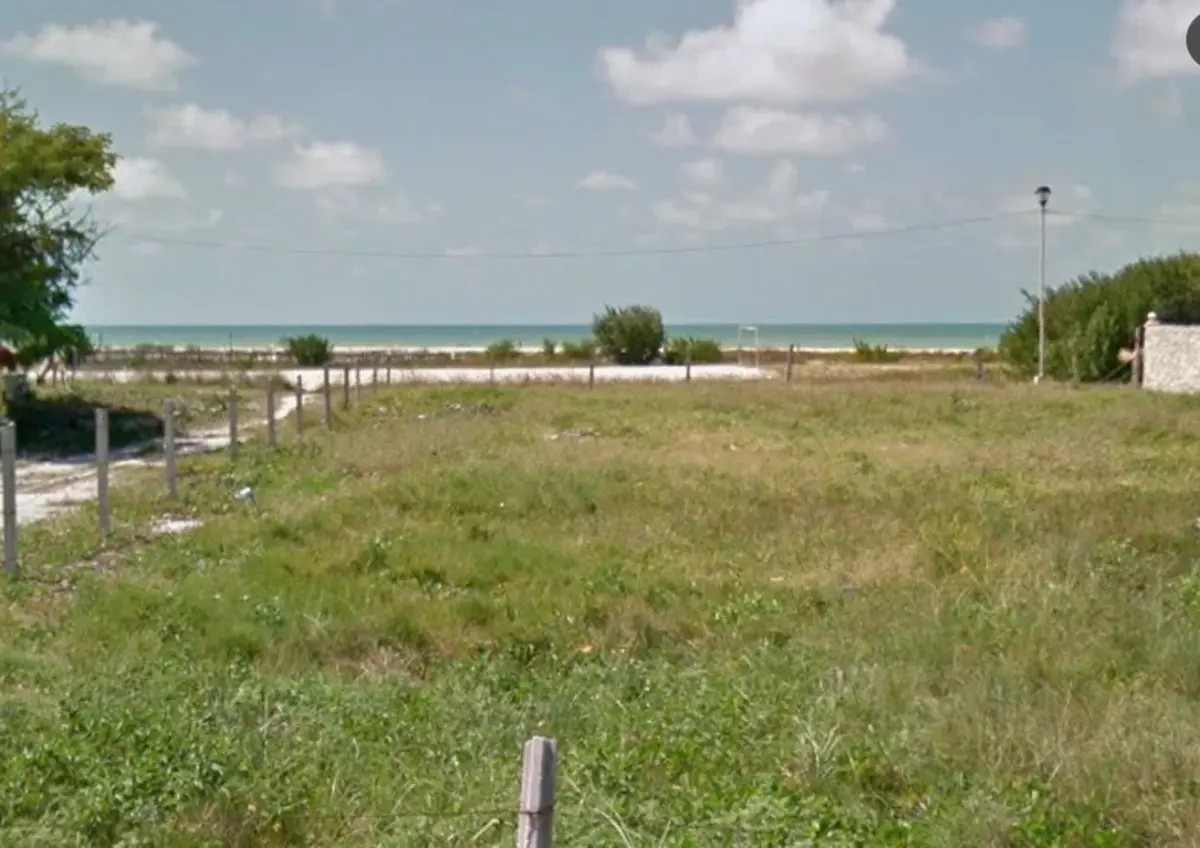 Terreno en venta en Celestun, Celestún — foto 1 de 14