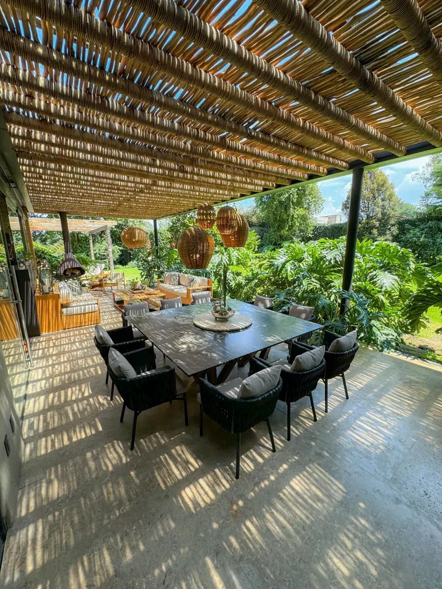 Casa en venta en Avandaro, Valle de Bravo — foto 1 de 48
