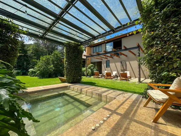 Casa en venta en Avandaro, Valle de Bravo — foto 2 de 48