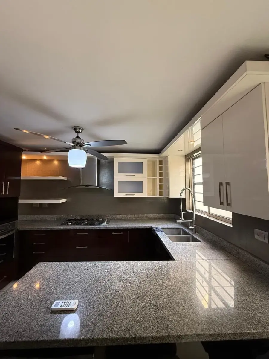 Casa en venta en Cumbres San Agustin, Monterrey — foto 1 de 9