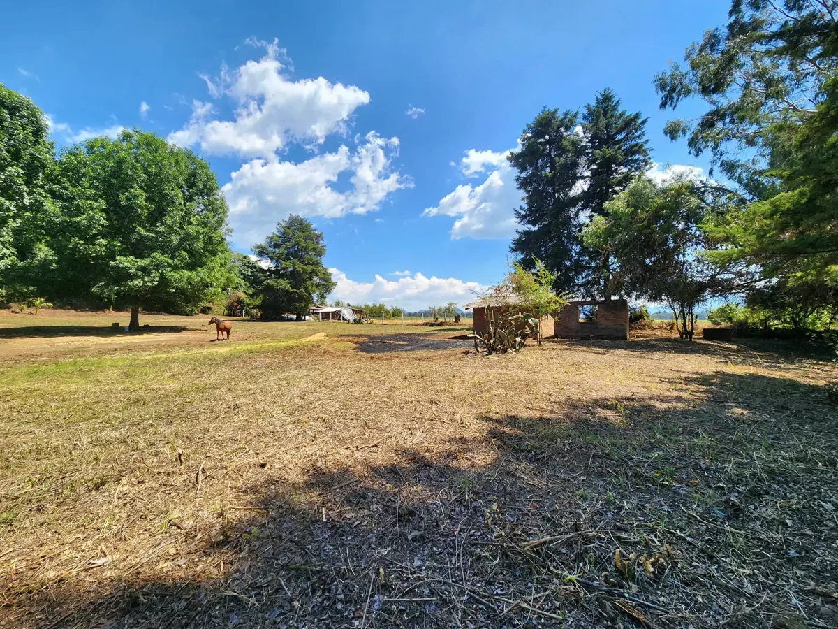 Terreno en venta en San Mateo Acatitlán, Valle de Bravo — foto 1 de 14