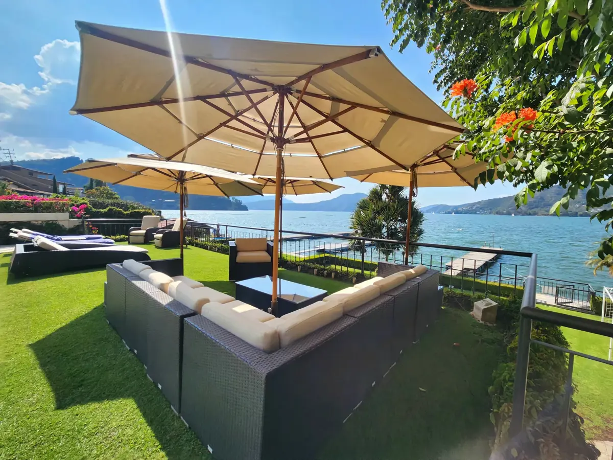Casa en venta en San Antonio, Valle de Bravo — foto 1 de 42