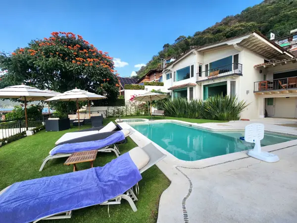 Casa en venta en San Antonio, Valle de Bravo — foto 3 de 42