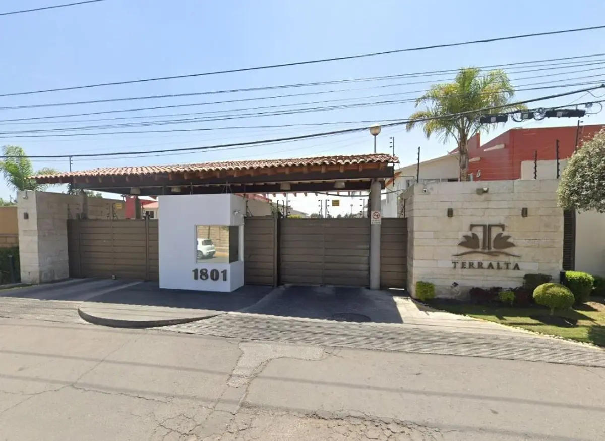 Casa en venta en Santa Cruz, Metepec — foto 1 de 23