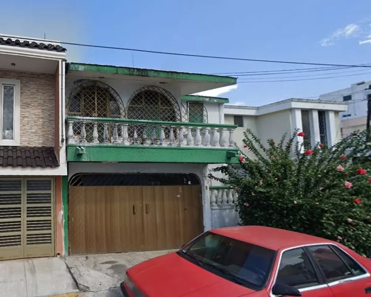 Casa en venta en Versalles, Tepic — foto 1 de 9